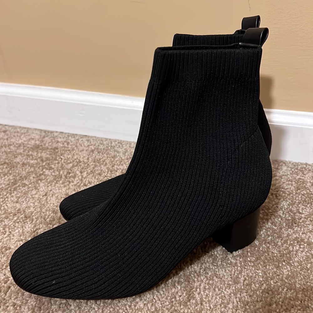 Boots. - Picture 2 of 4
